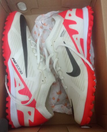 бутсы найк фантом: Продаю Сороконожки Nike air zoom в хорошем состоянии 42 размер