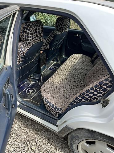 lexus ct 200: Mercedes-Benz 190 (W201): 2 l | 1992 il Sedan — 8