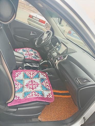 Hyundai: Hyundai Tucson: 2010 г., 2 л, Автомат, Дизель, Кроссовер — 5