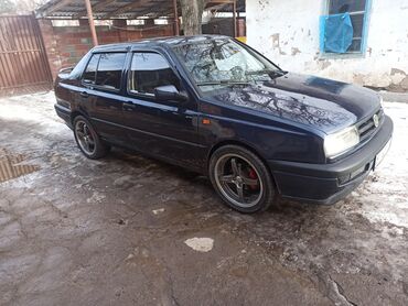 блок 1 8: Volkswagen Vento: 1992 г., 1.8 л, Механика, Бензин, Седан