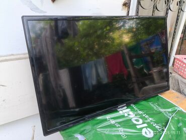 televizor arxasi: İşlənmiş Televizor Samsung Led 32" Ödənişli çatdırılma, Ünvandan götürmə
