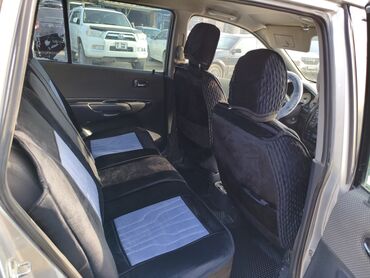 Mazda: Mazda PREMACY: 2003 г., 2 л, Механика, Бензин, Минивэн — 16