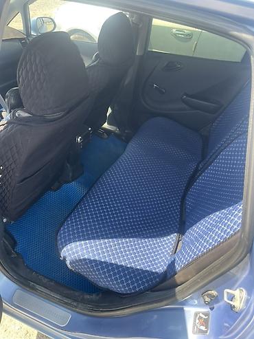 jak авто: Honda Jazz: 2004 г., 1.4 л, Механика, Бензин, Хэтчбэк — 5