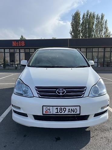 Toyota Ipsum: 2004 г., 2.4 л, Автомат, Бензин, Минивэн
