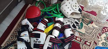 magic mask: Taekvondo üçün tam avadanlıq dəsti Brendlər: Daedo, Adidas (kəmərlər) — 1