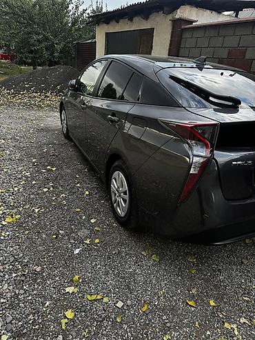 Toyota: Toyota Prius: 2017 г., 1.8 л, Вариатор, Гибрид, Хэтчбэк — 4
