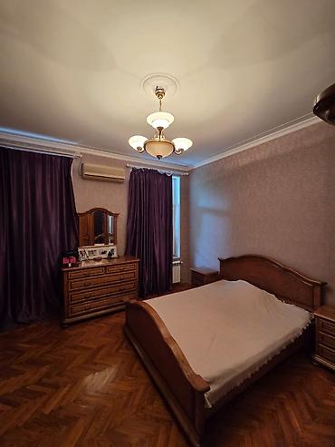 Mənzillər: Bakı, 3 otaqlı, Köhnə tikili, 120 kv. m — 9