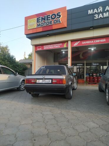 bmw 4 серии в Кыргызстан | Автозапчасти: BMW 3 series: 1.6 л | 1989 г. | | Седан | Хорошее