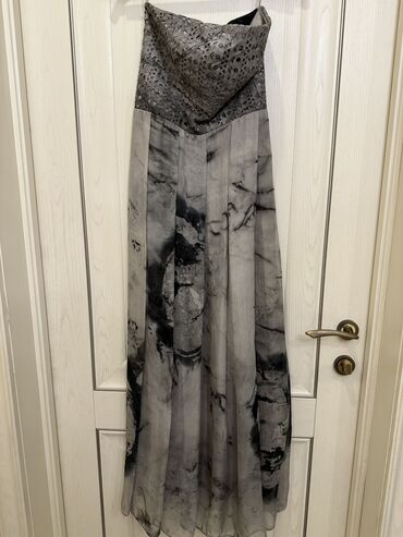 Платья: Вечернее платье, Коктейльное, Длинная модель, Шелк, Без рукавов, Корсет, S (EU 36)