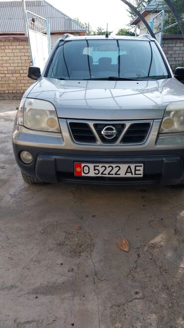 авто кридид: Nissan X-Trail: 2001 г., 2 л, Механика, Бензин, Внедорожник