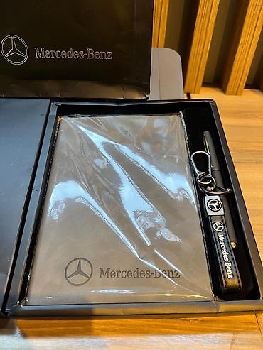 настольные наборы: Подарочный набор для любителей Mercedes . В комплекте блокнот, ручка — 7