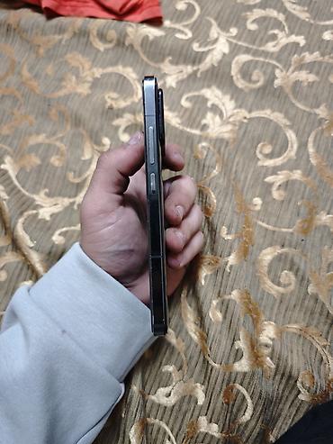 xaomi 17: Xiaomi, 13, Б/у, 256 ГБ, цвет - Черный, 2 SIM — 4