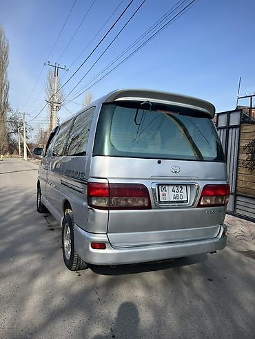 4114 r15: Toyota Regius: 2002 г., 2.7 л, Автомат, Газ, Минивэн — 5