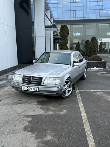 Mercedes-Benz: Mercedes-Benz E-Class: 1993 г., 3.2 л, Автомат, Бензин, Седан