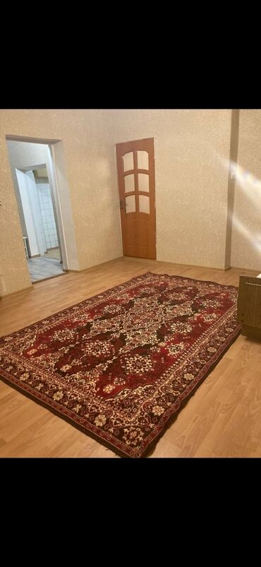 Долгосрочная аренда квартир: 45 м², 2 комнаты, Забор, огорожен