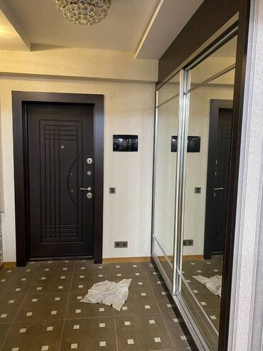 Uzunmüddətli kirayə mənzillər: Mənzil kirayə verilir. Euro temir olunub, butun ev uchun lazim olan — 19