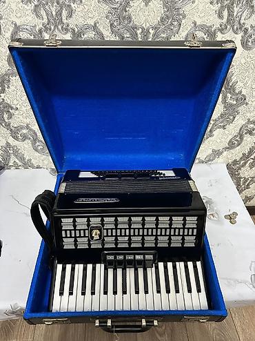 Аккордеоны: Продаю Генманский Аккордеон Вельтмейстер серино Кызыл кара тустору бар — 11