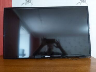 Televizorlar: Televizor Samsung 82"