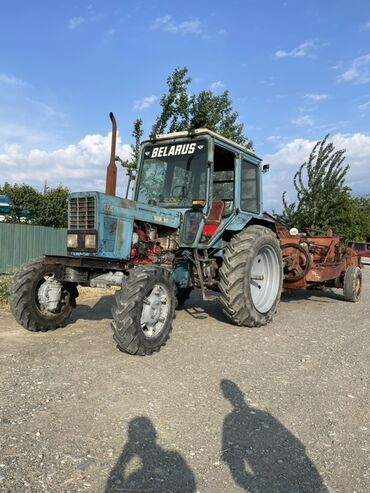 продаю трактор мтз 82 1: 🔹Срочно продаётся трактор “Беларус-82” с пресс-подборщиком 🔹 📍 Ошская