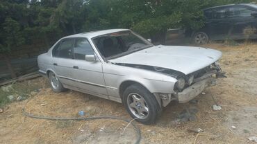 bmw 3 серия 318i 4mt: Maşın zapcas kimi satılır. Yəni, Hissəli satış da mumkun BMW 34 kuza