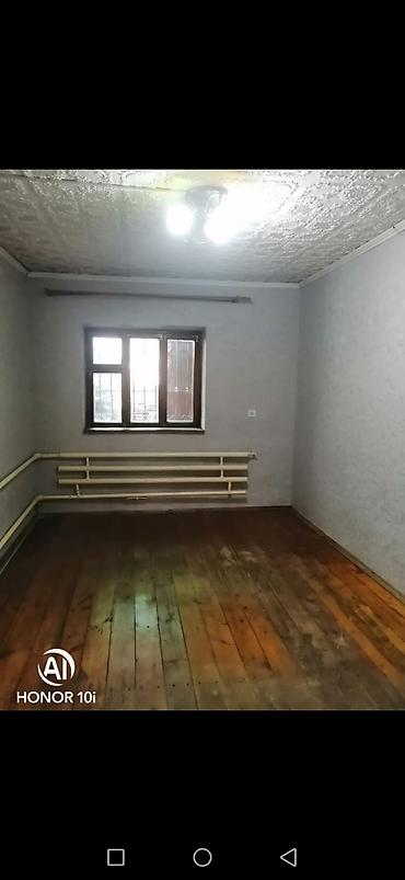 Продажа коттеджей и домов: Продаётся дом плюс участок в районе рынка Баят. Общая площадь дома 140 — 2