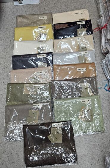 Платки: Платок, Осень-весна, С узорами — 19