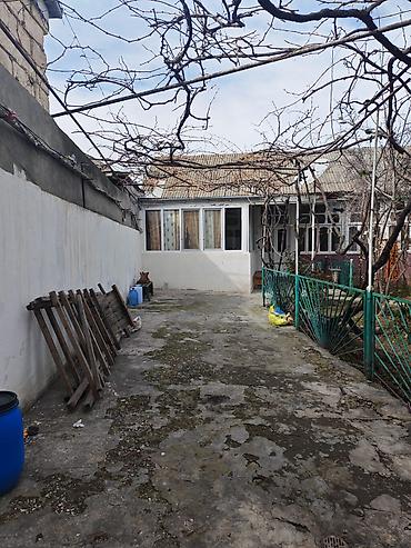 ev satdiq: 4 otaqlı, 100 kv. m, Kredit yoxdur, Orta təmir — 1