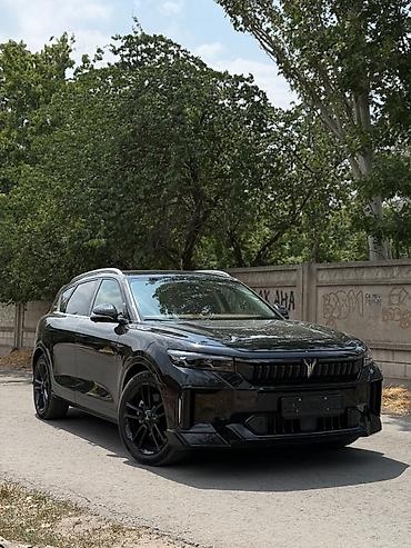 Voyah: Voyah Бесплатно: 2024 г., 1.5 л, Автомат, Электромобиль, Кроссовер — 1