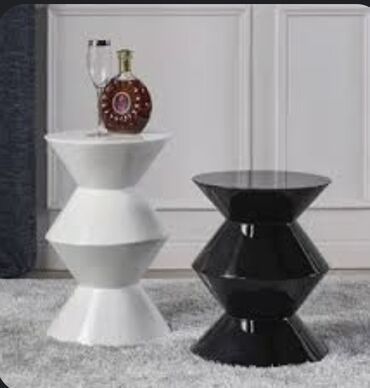 Lejankalar, şezlonqlar: Şezlong 
Lejenka. 
Hovuz içi özel tasarım — 15