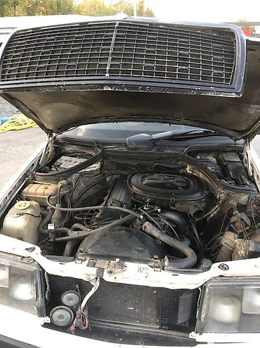 mers 202: Mercedes-Benz W124: 1985 г., 2.3 л, Механика, Газ — 8