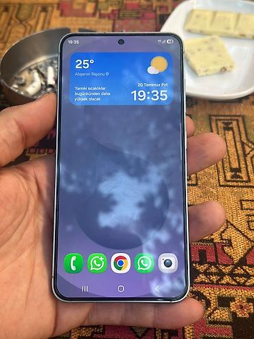 samsung tel: Samsung Galaxy S25, 128 GB, rəng - Gümüşü, Barmaq izi — 1