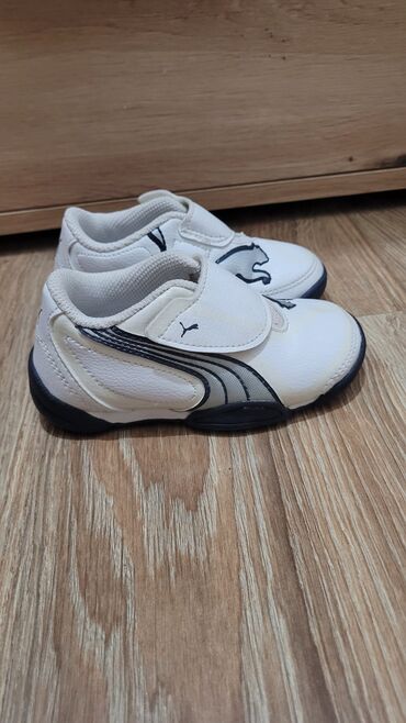 šangajke patike: Puma, Size - 22