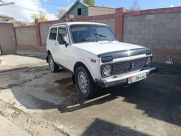 mazda famili: ВАЗ (ЛАДА) : 2005 г., 1.7 л, Кол менен иштөөчү, Бензин, Универсал — 2