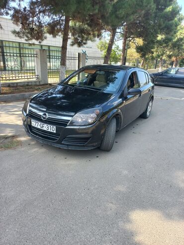 011 maşınlar: Opel Astra: 1.3 l | 2005 il | 340 km Hetçbek