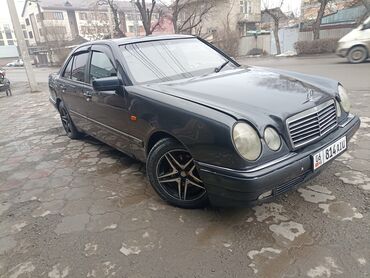 Mercedes-Benz: Mercedes-Benz E-Class: 1996 г., 2.3 л, Механика, Бензин, Седан