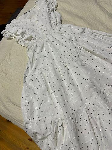 Dəstlər, kostyumlar: Coxsu amerikadan alinib . Hamsi cox yaxwi veziyyetdedir. Her biri 1. 2 — 14