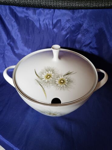 Činije: Corbaluk nov Arzberg porcelan nemacki 70te. Perfektan corbaluk,sve na lalafo.rs — 4 Činije: Corbaluk nov Arzberg porcelan nemacki 70te. Perfektan corbaluk,sve — 4