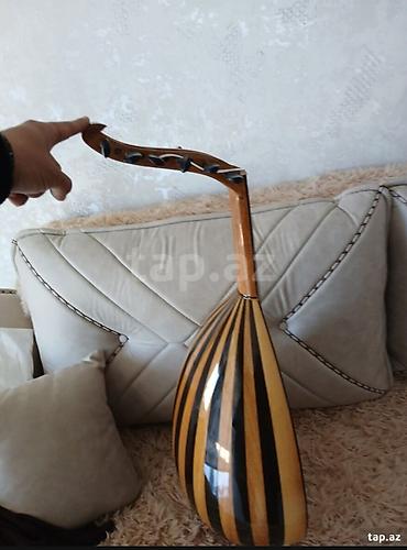 gitara mahnilari turk: Türk üd (oud) – klassik Şərq simli musiqi aləti Xüsusiyyətlər: - — 3