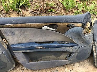 Avtomobil salonu üçün digər detallar: Mercedes-Benz W211, 2004 il — 8