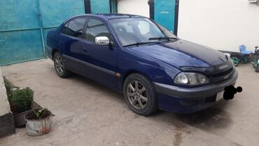 автомобиль пассат: Toyota Avensis: 1998 г., 1.6 л, Механика, Бензин, Седан