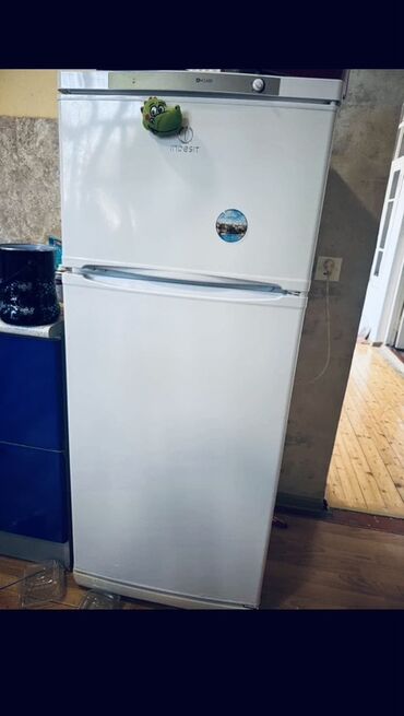Qabyuyan maşınlar: Yeni 2 qapılı Indesit Soyuducu Satılır, rəng - Ağ, Dispenserli