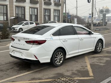 Hyundai: Hyundai Sonata: 2020 г., 2 л, Автомат, Газ, Хэтчбэк — 7