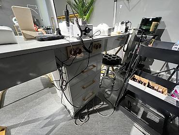 Маникюрные столы: Маникюрные столы от нашей компании изготавливаются качественно и — 14