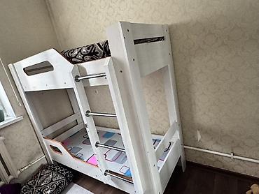 bunk bed: Двухъярусная детская кровать, Б/у, ЛДСП, цвет - Белый — 3