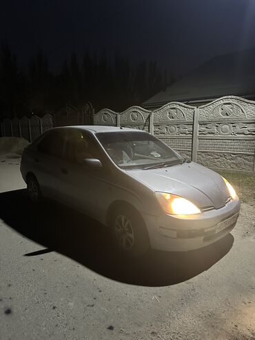 купить машину в рассрочку: Toyota Prius: 2000 г., 1.5 л, Автомат, Гибрид, Седан