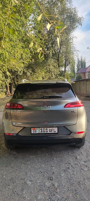 GAC: GAC AION V-PLUS. год 2022. запас хода 610 км. сох 90%. пробег — 5