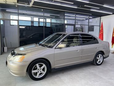 продаю машину требуется ремонт двигателя: Honda Civic: 2002 г., 1.8 л, Механика, Бензин, Седан