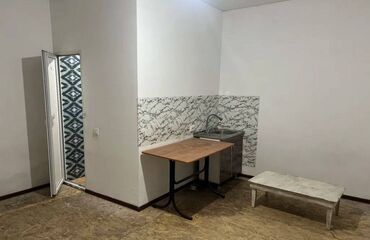 долгосрочная аренда квартира бишкек кызыл аскер: Студия, Кыймылсыз мүлк агенттиги, Чогуу жашоосу жок, Эмерексиз