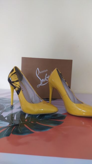 туфли versace: Туфли 36, цвет - Желтый