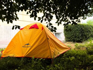 Палатки: Продаю новую двухслойную палатку Naturehike 2х местная — запечатана
